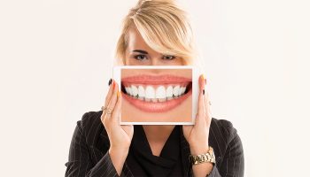 Is Teeth Whitening An Effective Solution to Eliminate Discoloration?